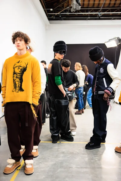 Look 15